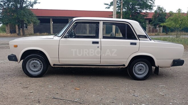LADA (VAZ) 2107-3