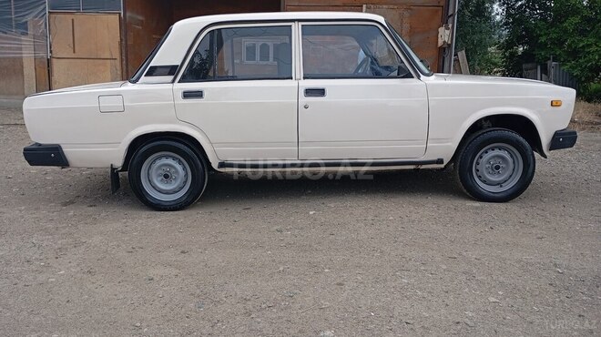 LADA (VAZ) 2107-4