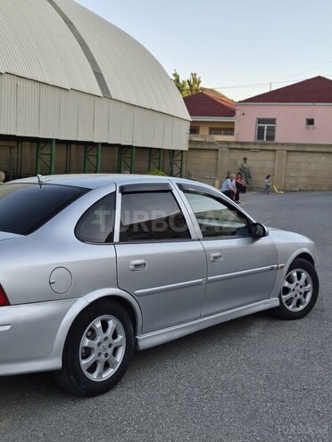 Opel Vectra-5