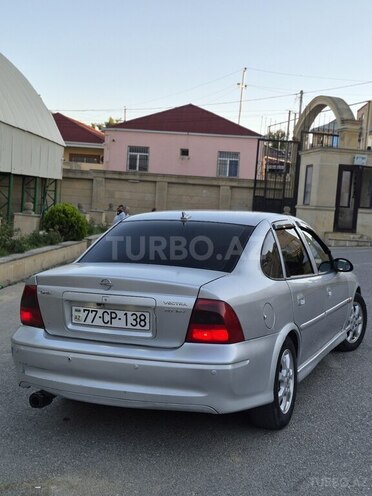 Opel Vectra-3