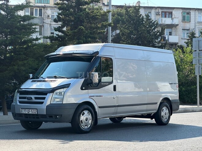Ford Transit-1
