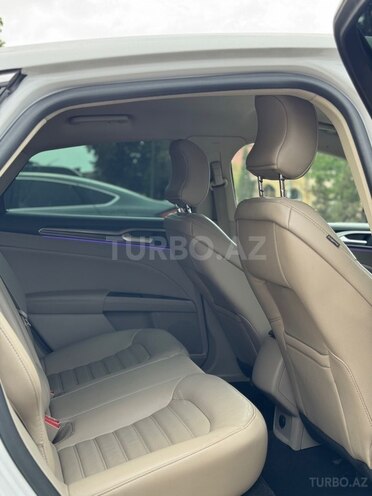 Ford Fusion (North America)-14