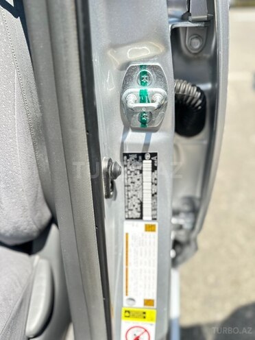 Toyota Prius-6