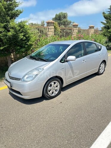 Toyota Prius-5