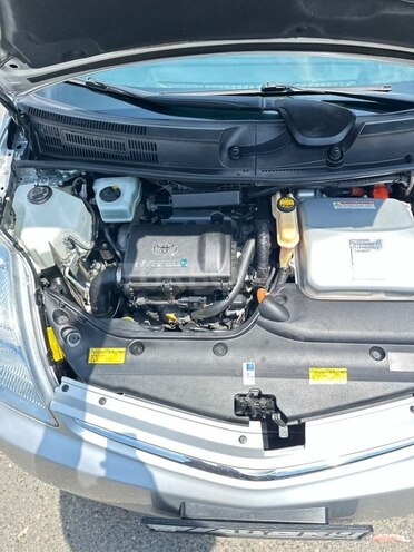 Toyota Prius-9