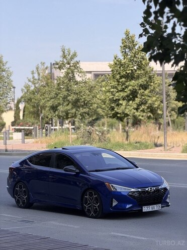 Hyundai Elantra-6