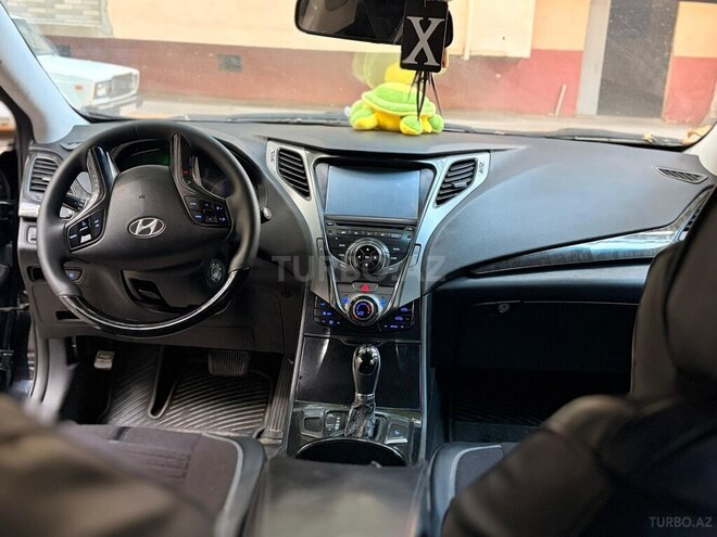 Hyundai Azera-6