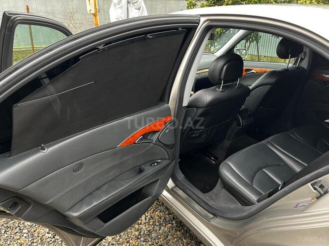 Mercedes E 320-5