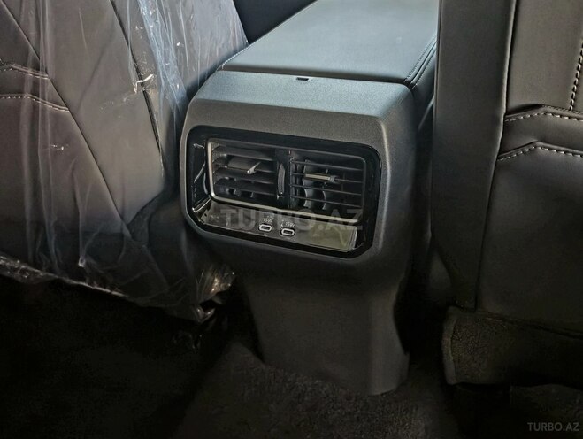 Toyota RAV4-43
