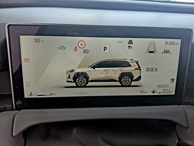 Toyota RAV4-35