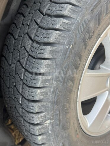 Mitsubishi Pajero-15