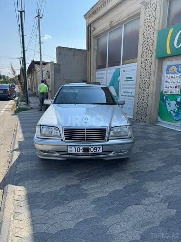 Mercedes C 240-1