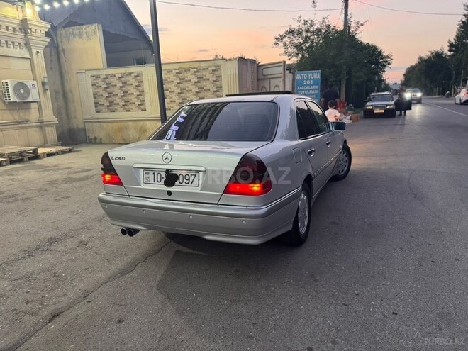 Mercedes C 240-21