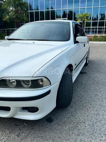 BMW 528-13