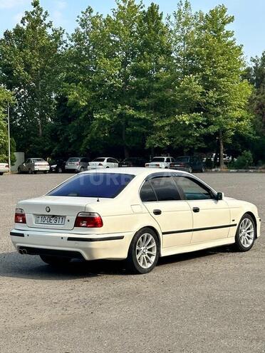 BMW 528-11