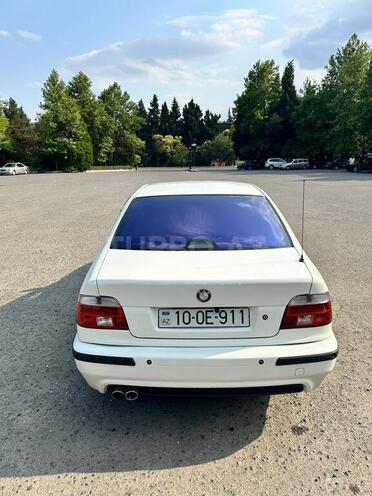 BMW 528-7