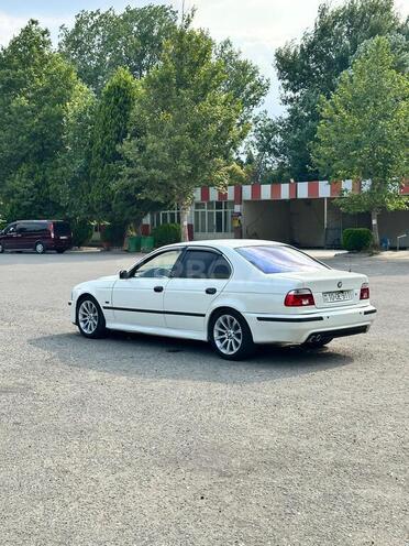 BMW 528-6