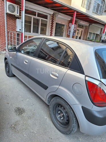 Kia Rio-3