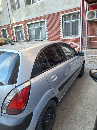 Kia Rio-4