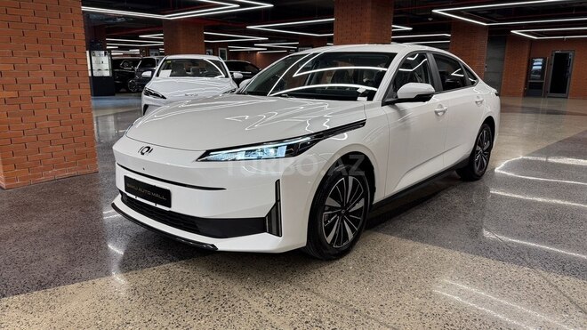 Changan Qiyuan A05-1