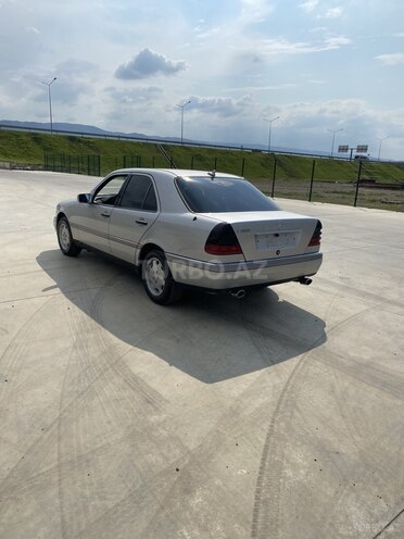 Mercedes C 180-2