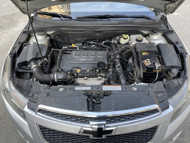 Chevrolet Cruze-9
