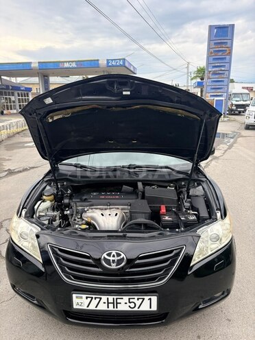 Toyota Camry-5