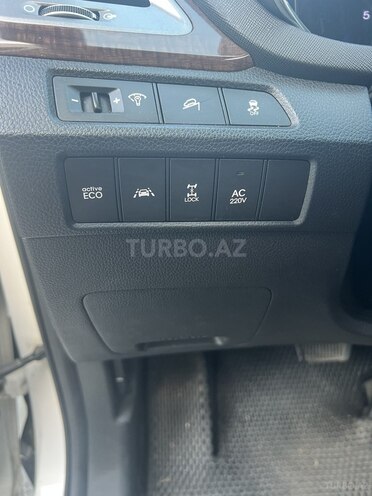 Hyundai Santa Fe-9
