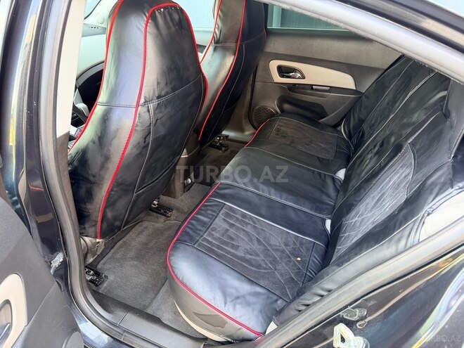 Chevrolet Cruze-10