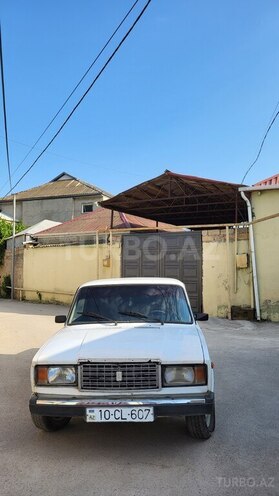LADA (VAZ) 2107-2