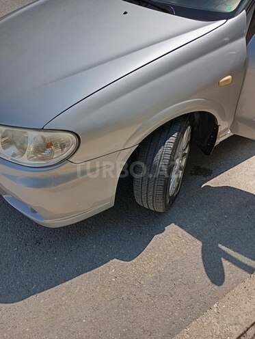 Nissan Sunny-4