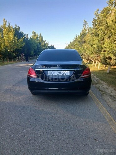 Mercedes C 200 d-5