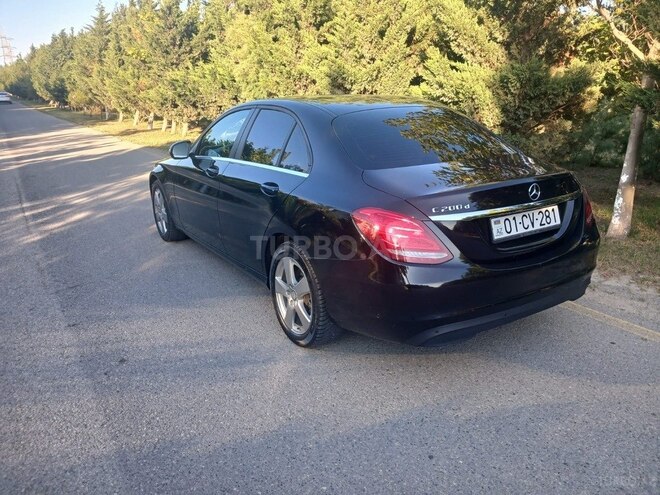 Mercedes C 200 d-4