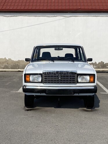 LADA (VAZ) 2107-1