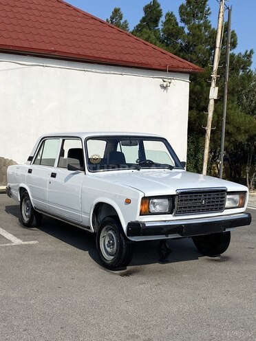 LADA (VAZ) 2107-4