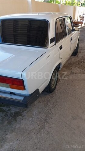 LADA (VAZ) 2107-2