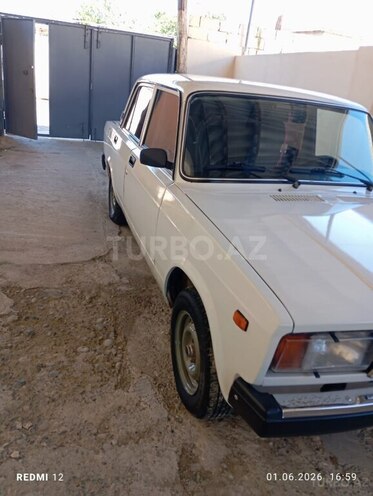 LADA (VAZ) 2107-5