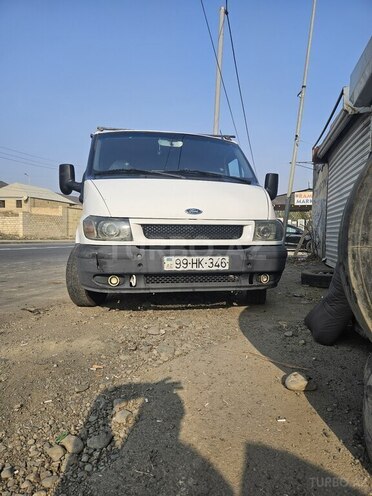Ford Transit-1