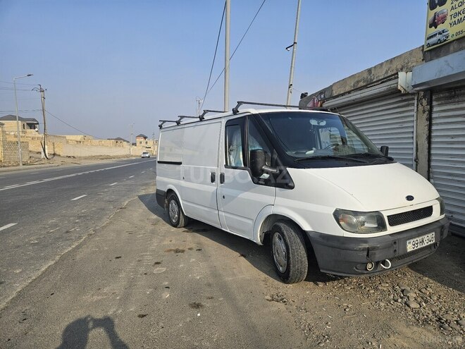 Ford Transit-2