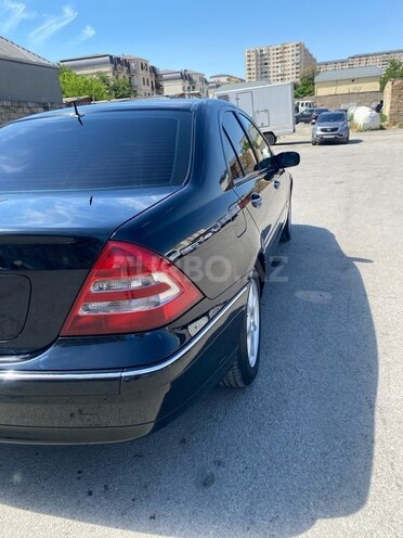 Mercedes C 240-11