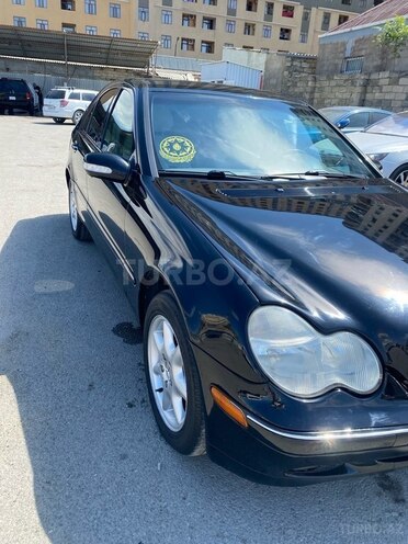 Mercedes C 240-10