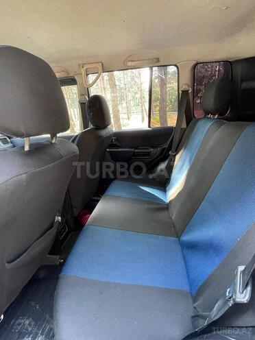 Mitsubishi Pajero io-9