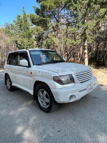 Mitsubishi Pajero io-3