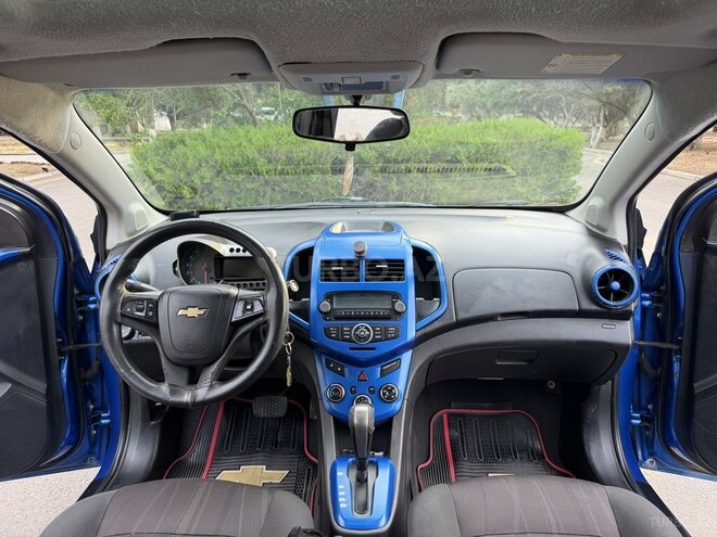 Chevrolet Aveo-15