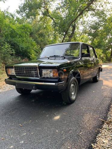 LADA (VAZ) 2107-18
