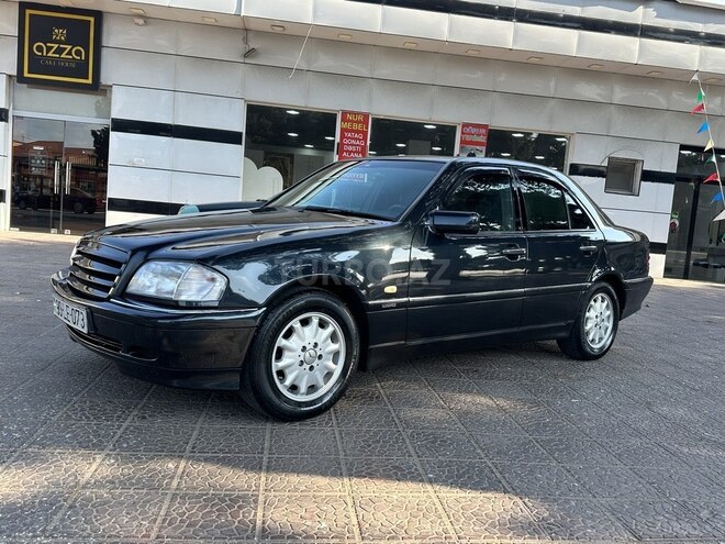 Mercedes C 180-11