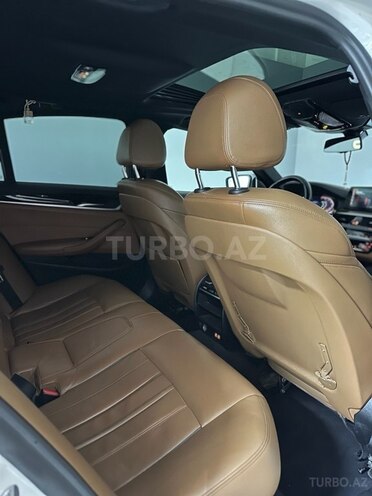 BMW 530-17