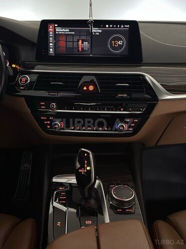 BMW 530-14