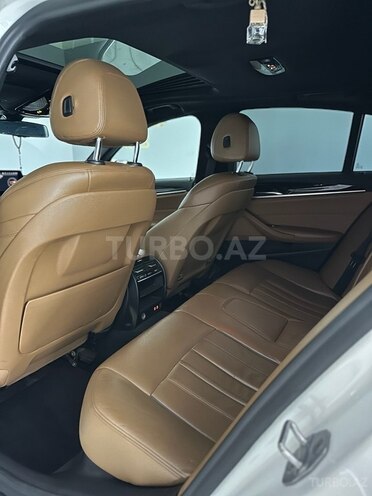 BMW 530-21