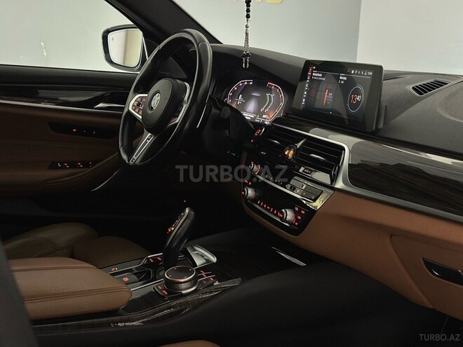 BMW 530-18